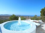 17. Villa Roca roof top Jacuzy.